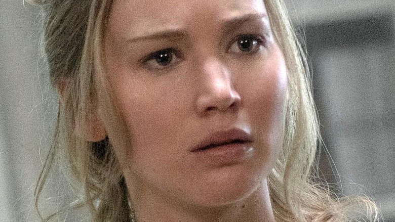 Jennifer Lawrence Discusses Anxiety Caused by Planes Jennifer Lawrence Discusses Anxiety Caused by Planes