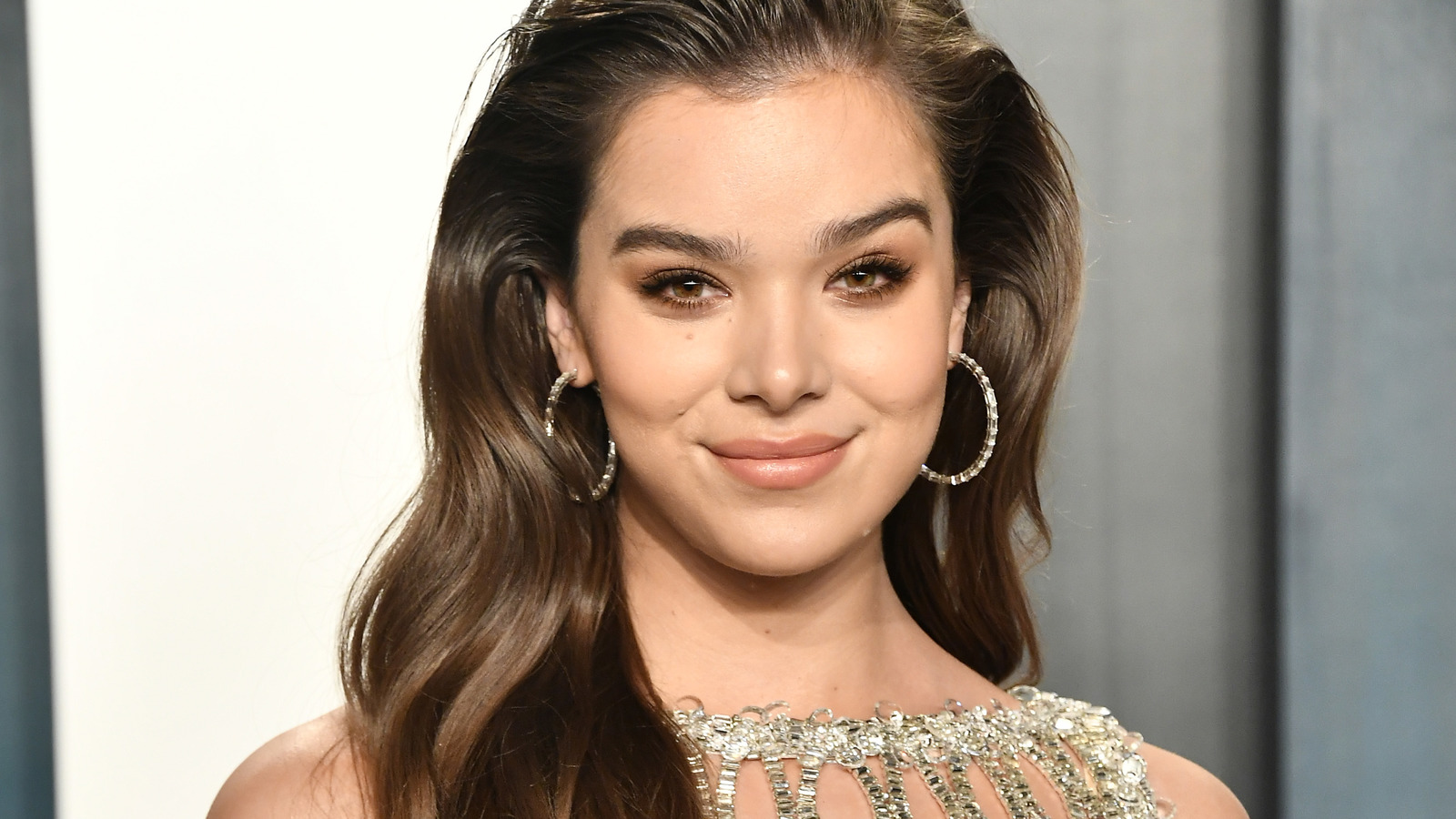 First Photos Of Hailee Steinfeld As Kate Are