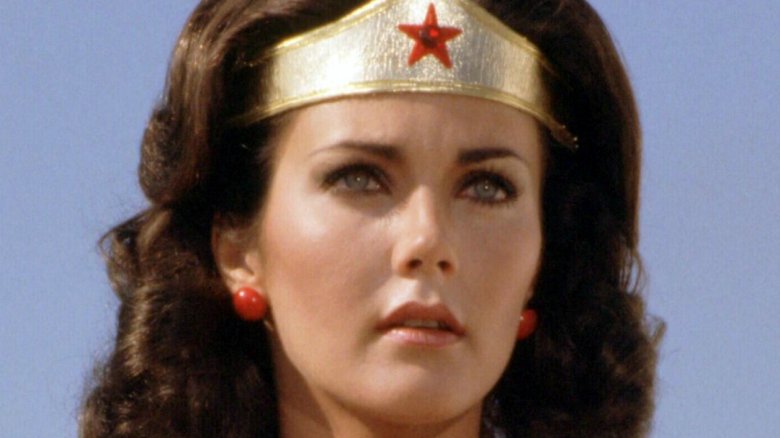 Lynda Carter reviews Wonder Woman