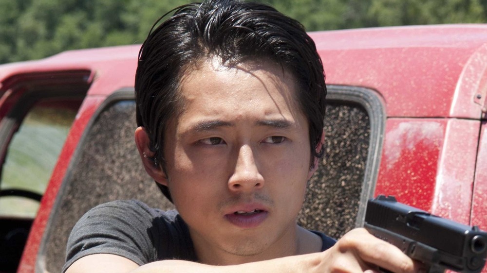 Steven Yeun Glenn Rhee gun truck
