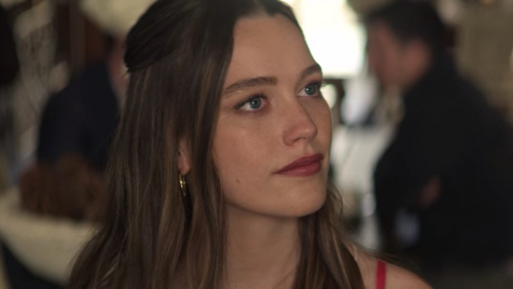 Victoria Pedretti You Character - Why Love Quinn From You Season 2 Looks So Familiar