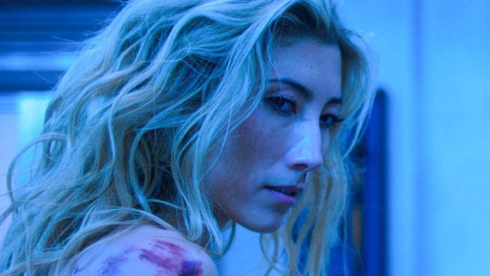 Films Et Séries Tv Avec Dichen Lachman Altered Carbon's sword fight means more than you think
